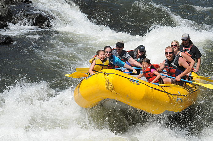 family-rafting-the-south-fork-american-river-satans-cesspool-rapid